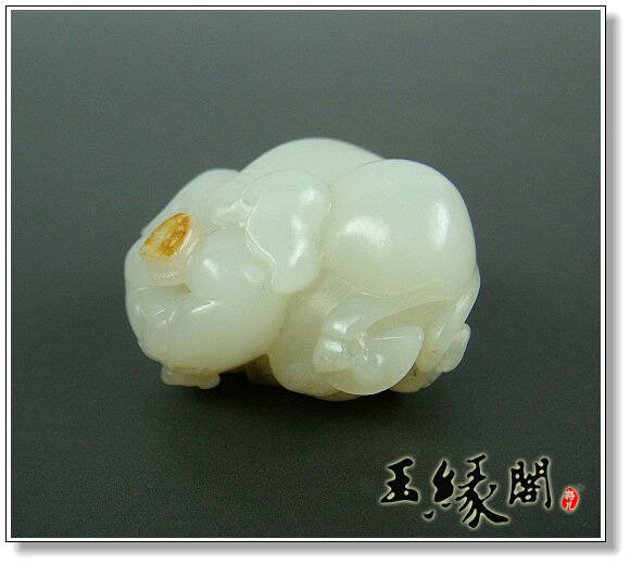 白玉籽料把件 招财猪