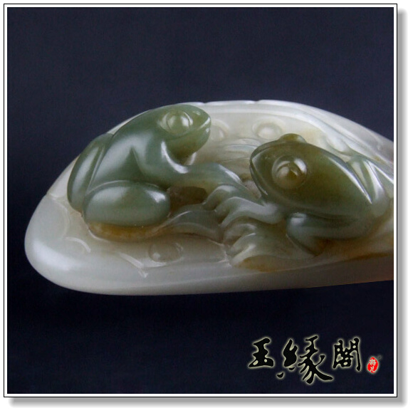 俏色籽料 财运连连把件