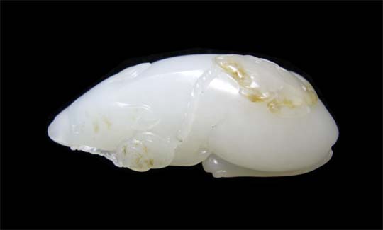 羊脂白玉籽料挂件 数钱