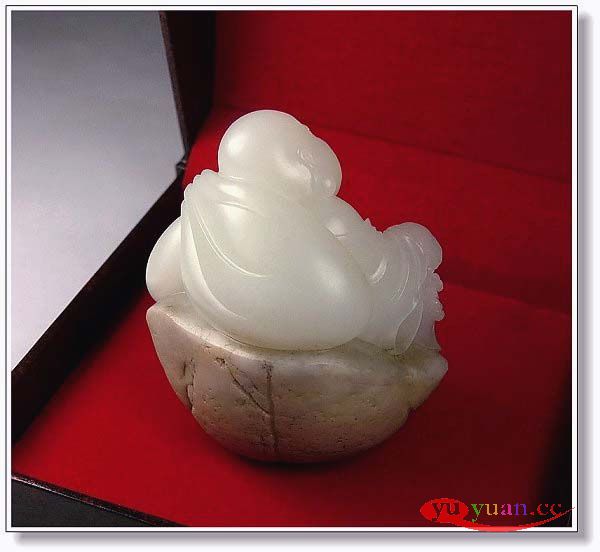羊脂白玉籽料 布袋佛
