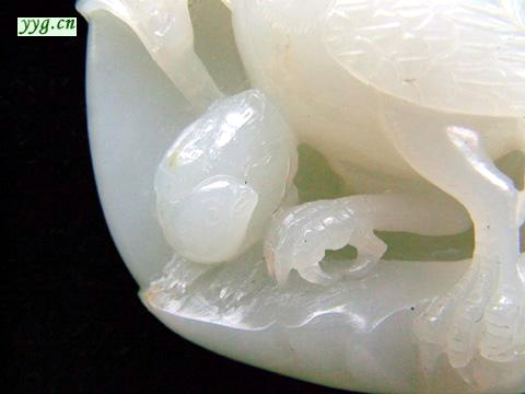 羊脂白玉籽料 官上加官