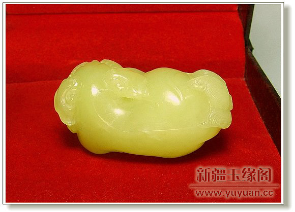 黄玉 狮子把件