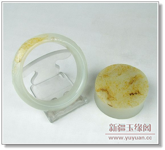秋梨皮籽料 镯及镯心料