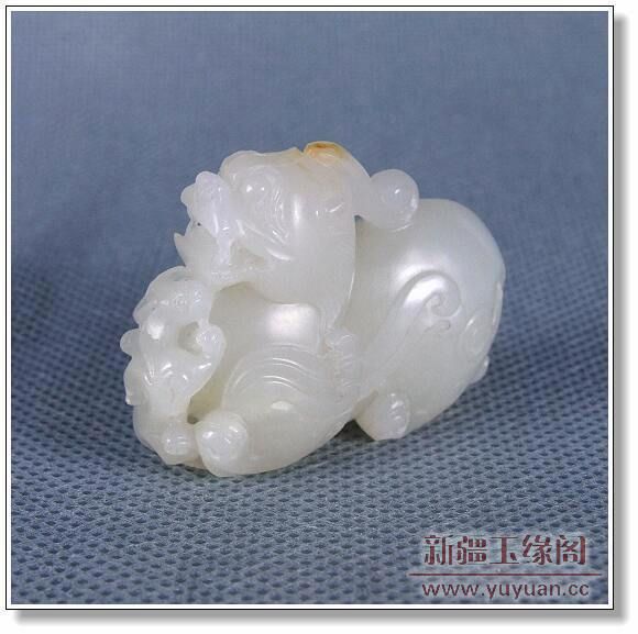 白玉籽料 貔貅把件