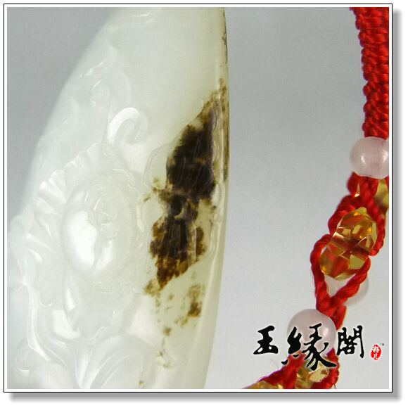 褐皮籽料挂件 蝶恋花
