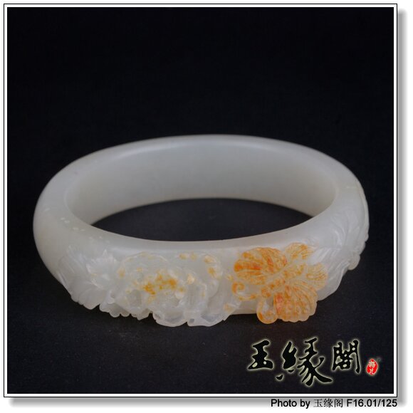 白玉籽蝶恋花镯(58.2)