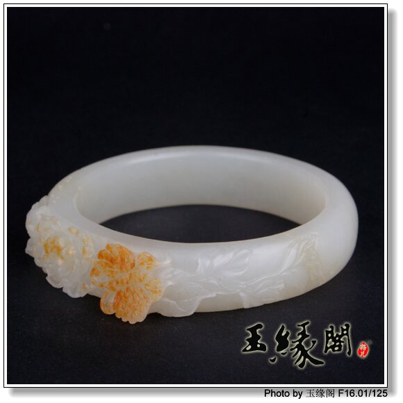 白玉籽蝶恋花镯(58.2)
