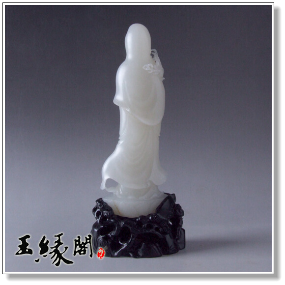 羊脂白玉籽料摆件 观音