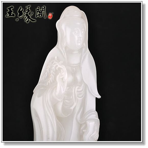 羊脂玉籽料摆件 观音菩萨