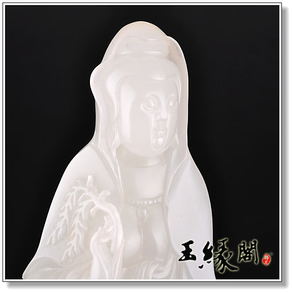 羊脂玉籽料摆件 观音菩萨