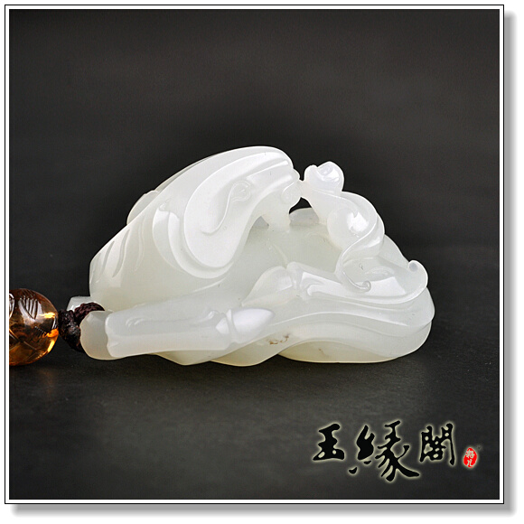 羊脂玉籽料把件 马上封侯