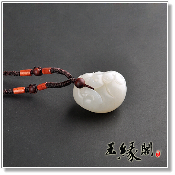 白玉籽料挂件 貔貅