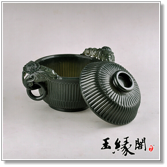 青玉摆件 菊瓣纹双耳盖炉【一对】
