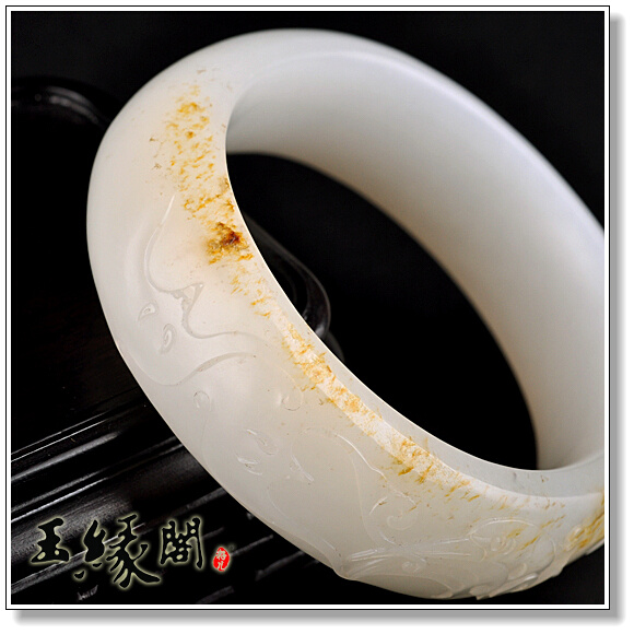 羊脂玉籽料 贵妃手镯