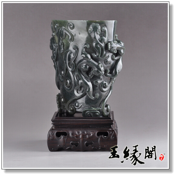 青玉仿古摆件 螭龙花插