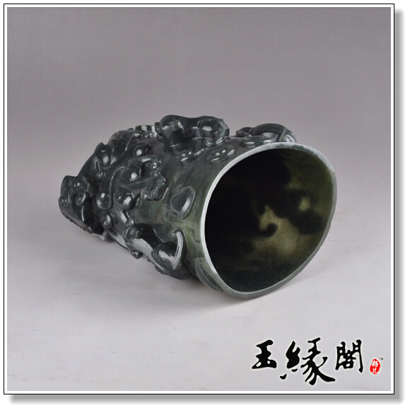 青玉仿古摆件 螭龙花插
