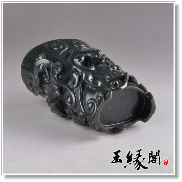 青玉仿古摆件 螭龙花插