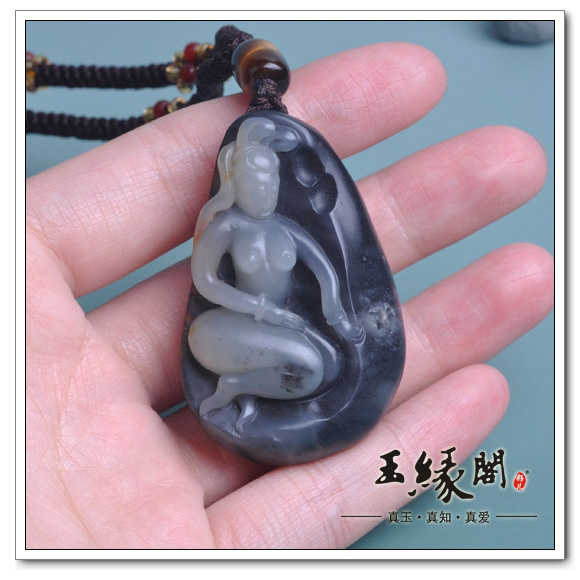 墨玉籽料把件 巫山神女