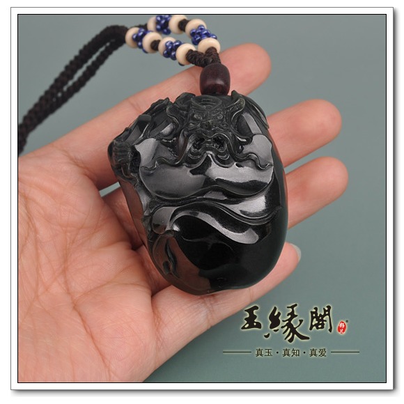 黑碧玉籽料把件 钟馗