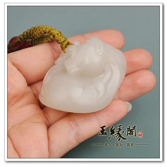 羊脂白玉籽料把件 旺财