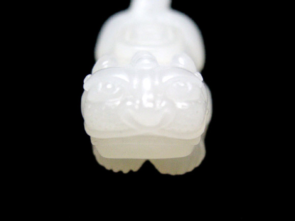 羊脂白玉挂件 貔貅