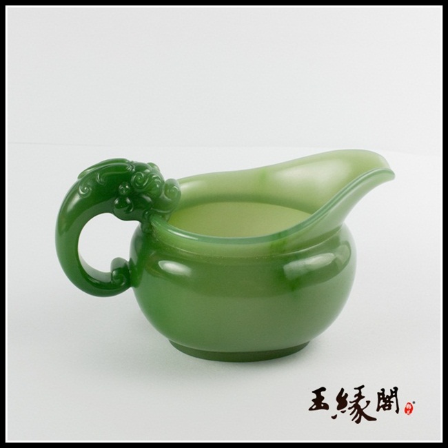 碧玉龙柄公道杯