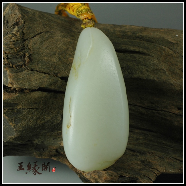 白玉籽料荷韵把件