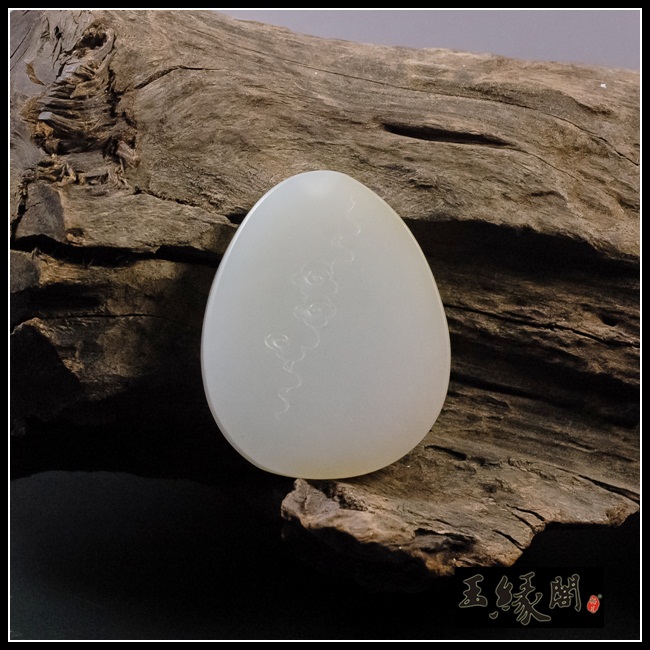 白玉籽料挂件 马牌