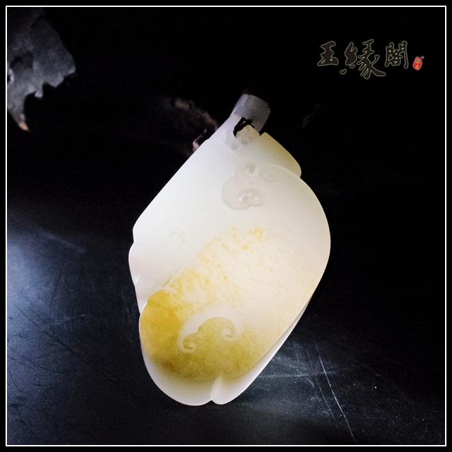 羊脂玉籽金盛半壁
