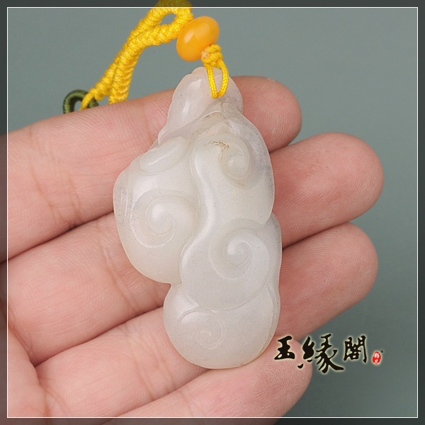 羊脂玉籽料挂件 如意连连
