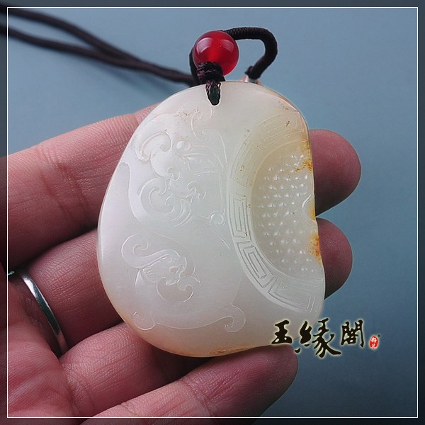 白玉籽料挂件 仿古龙璧