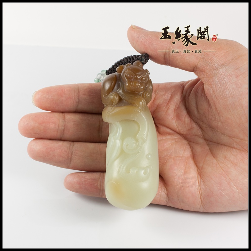 糖白玉把件 祝寿