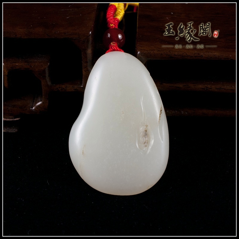 羊脂玉籽料挂件 玉兔拜月
