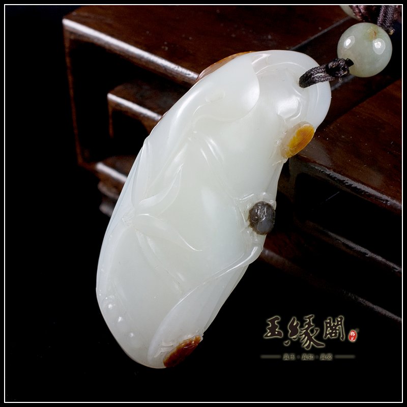 羊脂玉籽料把件 祝福