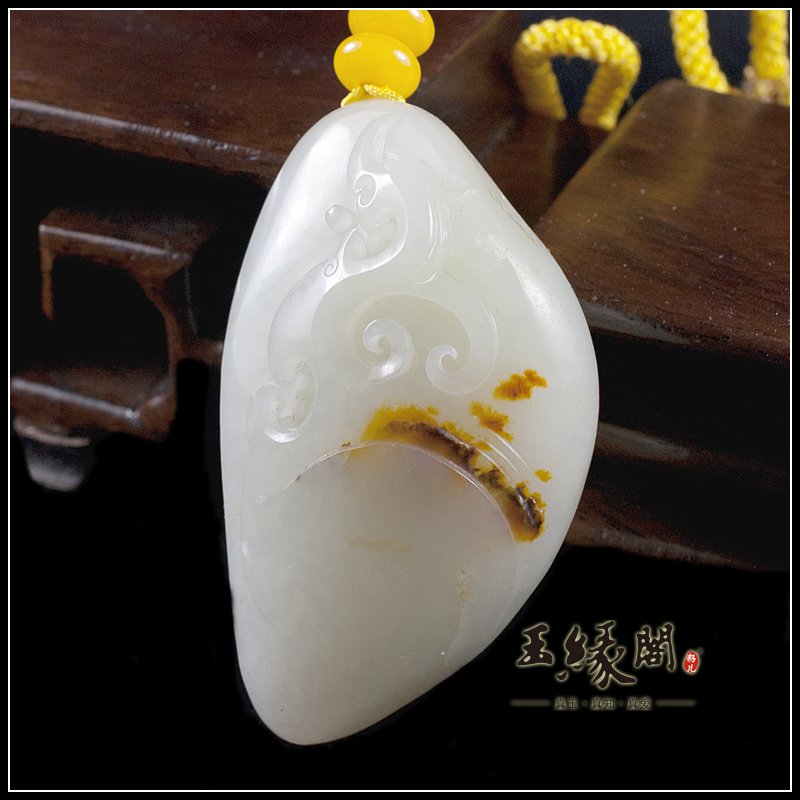 白玉籽料把件 仿古龙