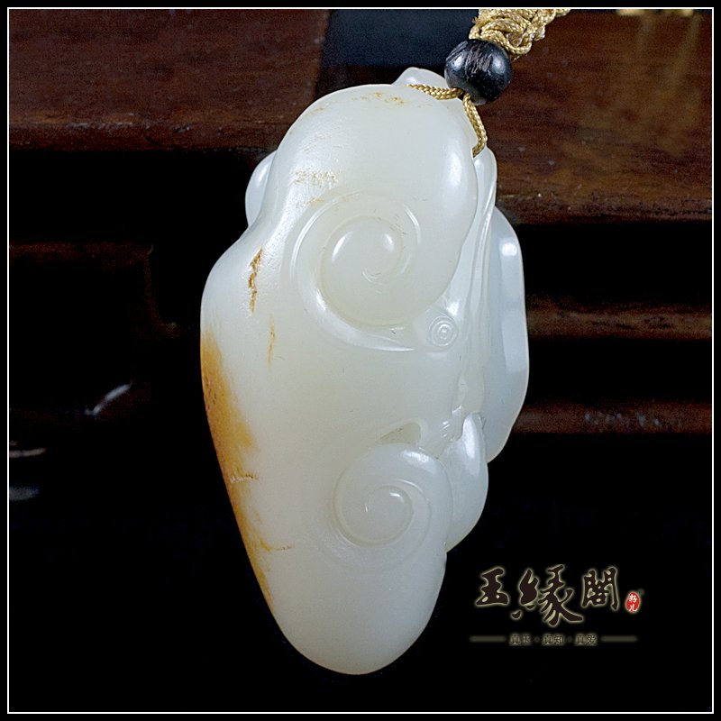 秋梨皮籽料把件 事事如意