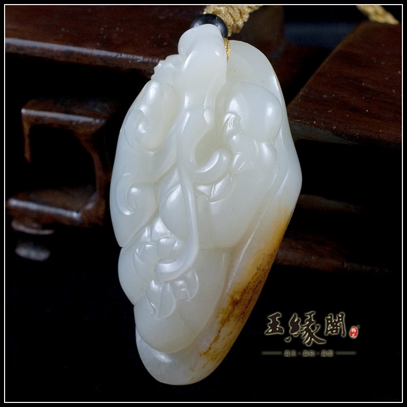 秋梨皮籽料把件 事事如意