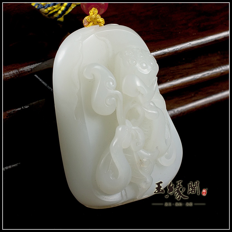 羊脂玉籽料把件 恩爱
