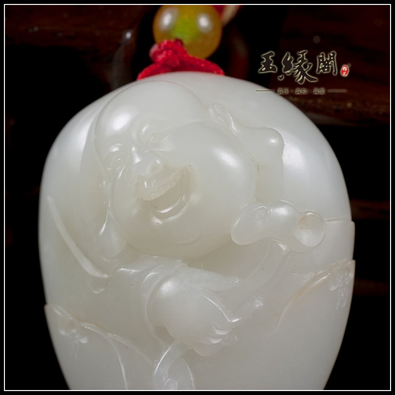 羊脂玉籽料把件 如意佛