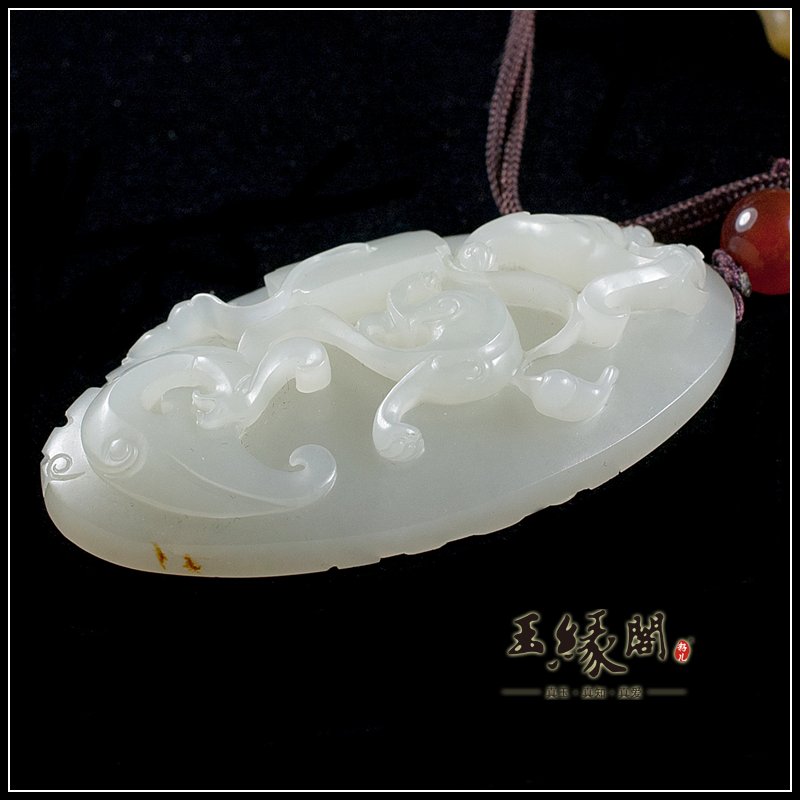 白玉籽料牌 龙凤呈祥