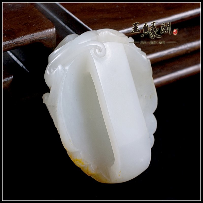 羊脂白玉籽料仿古腰扣  兽面