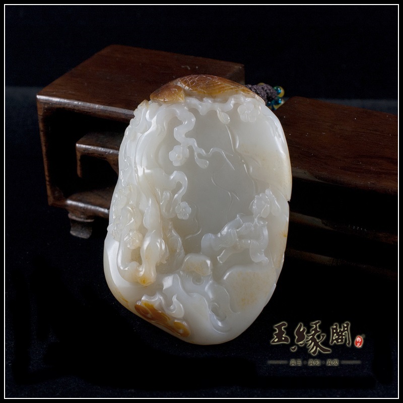 黄皮籽料把件 小宛观鹦