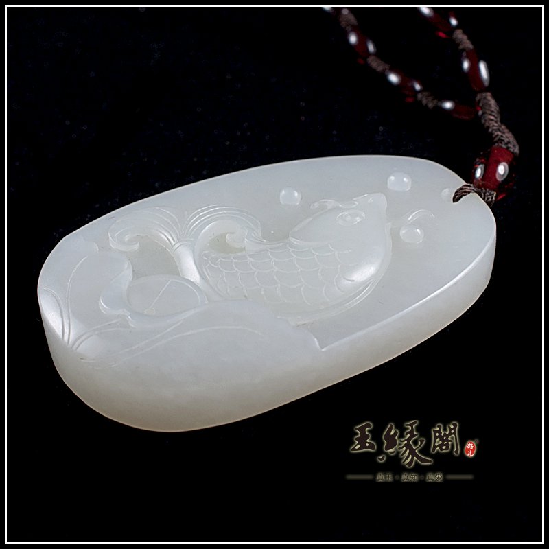 白玉籽料牌 连年有余