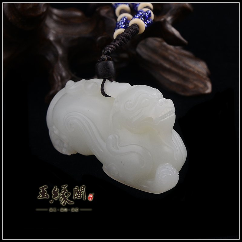 羊脂玉籽料把件 貔貅