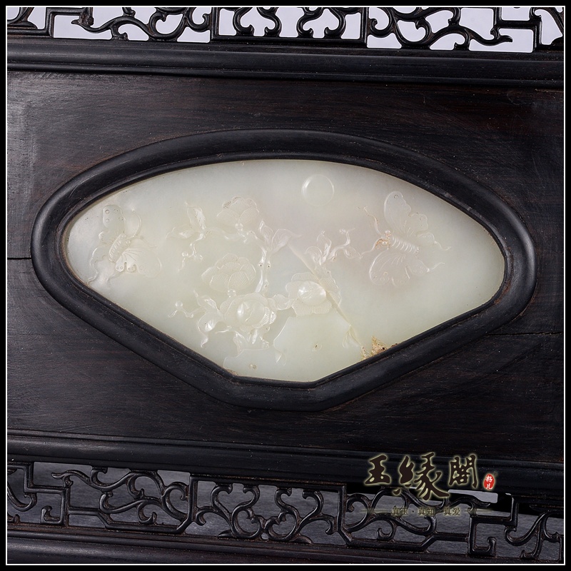白玉籽料摆件 蝶恋花