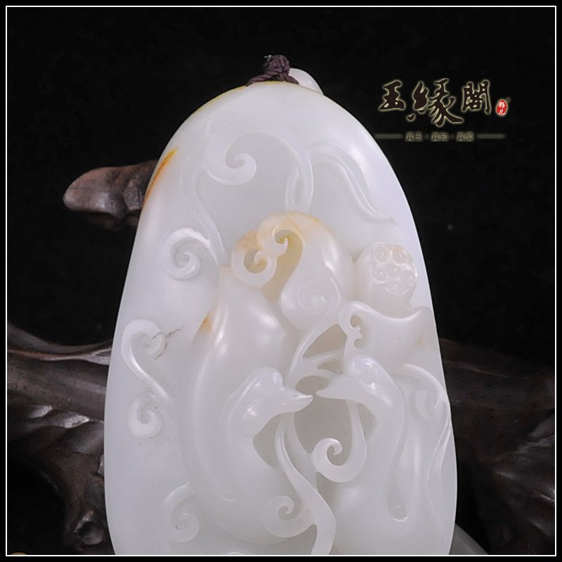 羊脂白玉籽料把件 永结同心