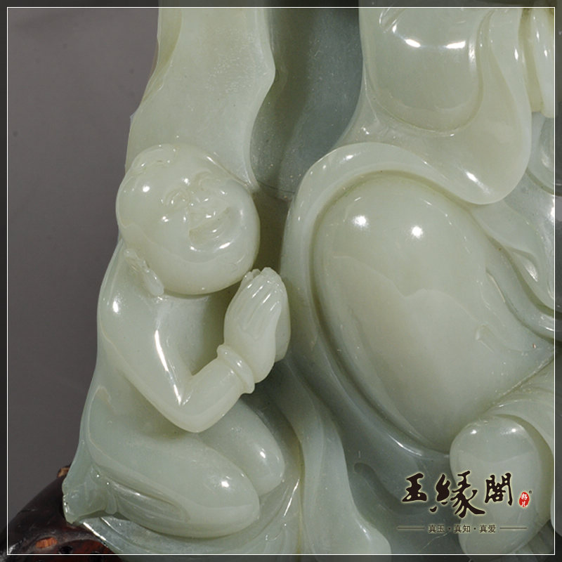 枣红皮籽料摆件 童子拜观音