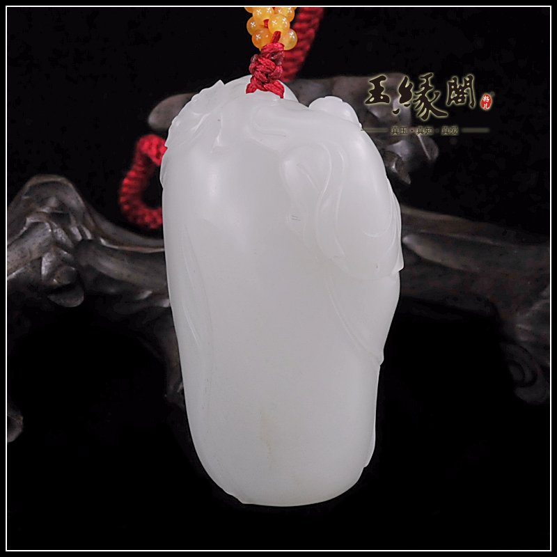 羊脂玉籽料把件 童子戏佛