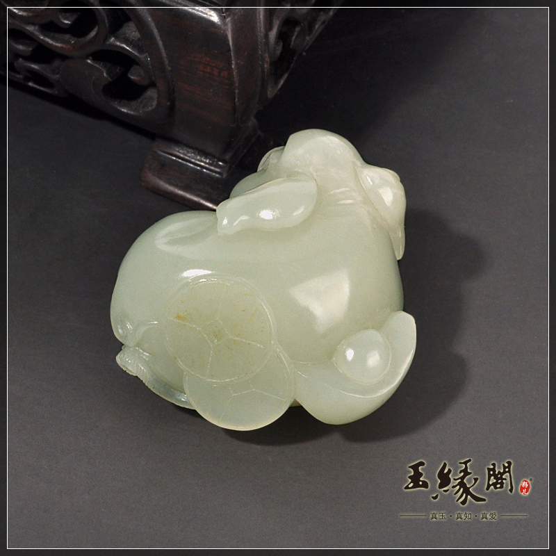 白玉籽料把件 招财猪