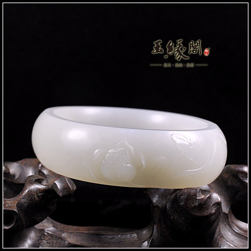 白玉籽料贵妃手镯荷韵58.5mm